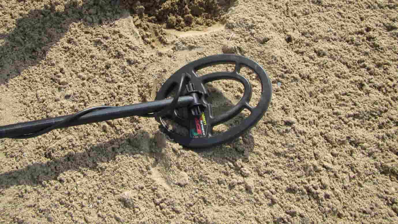 How Does a Metal Detecting Coil Work? Metal Detecting Tips