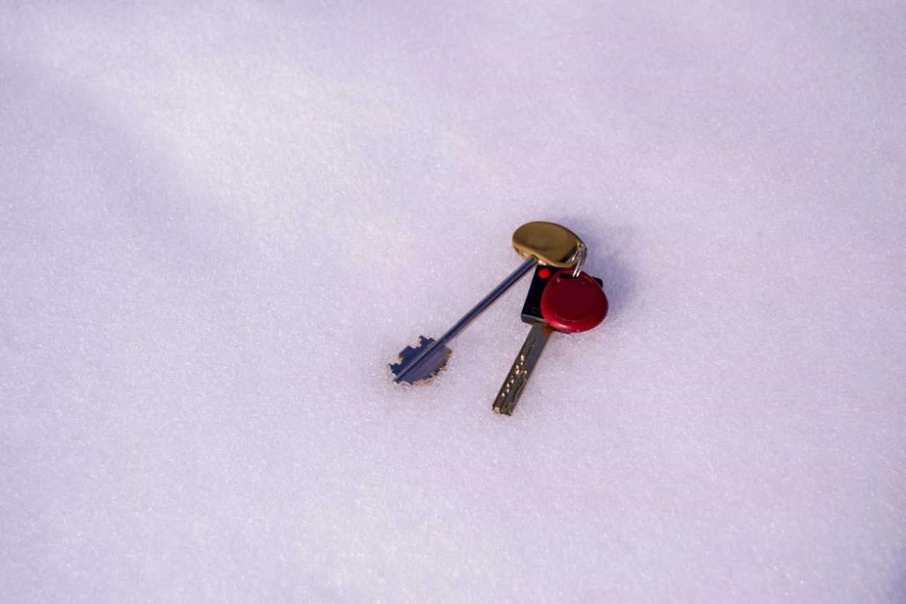 Lost Keys In The Snow? Perfect Use for a Metal Detector Metal