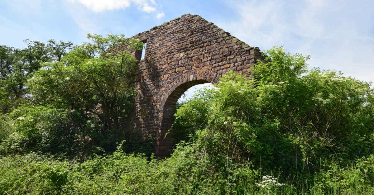 33 Great Places to Metal Detect (Discover Hidden Treasures) Metal