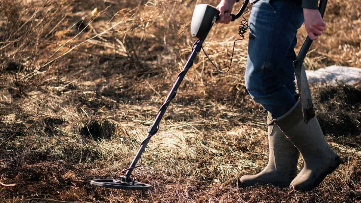 Can a Metal Detector Find Property Markers? Metal Detecting Tips