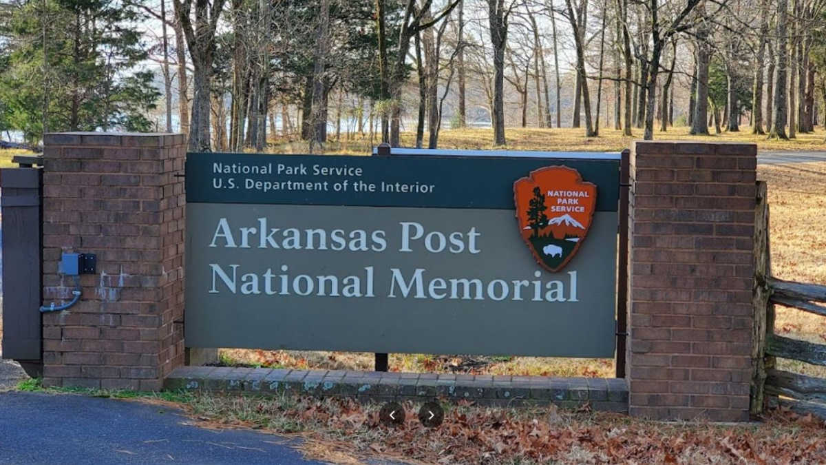 17 Best Ghost Towns in Arkansas (Maps, Stories, and More!) Metal